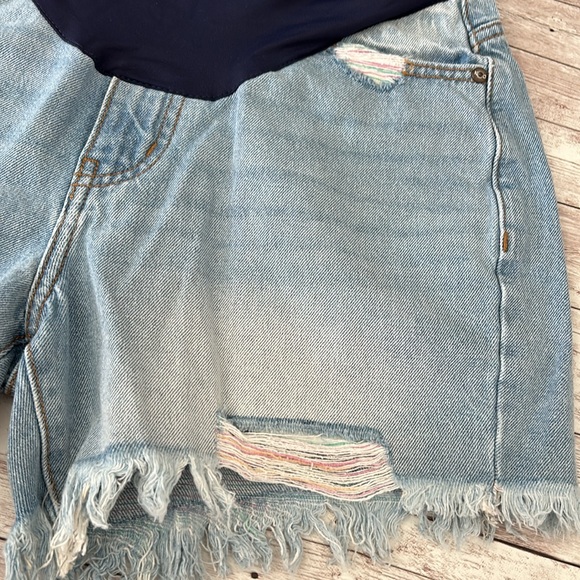 Pinkblush Medium Wash Distressed Rainbow Thread Full Panel Maternity Jean Shorts - Picture 5 of 9